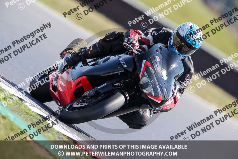 enduro digital images;event digital images;eventdigitalimages;no limits trackdays;peter wileman photography;racing digital images;snetterton;snetterton no limits trackday;snetterton photographs;snetterton trackday photographs;trackday digital images;trackday photos